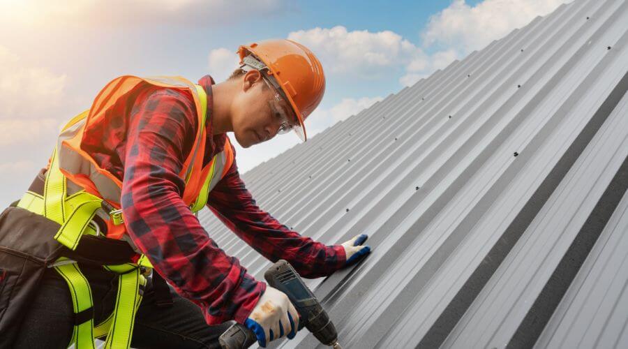 Professional Emergency Roof Repairs services in Liberty, KS